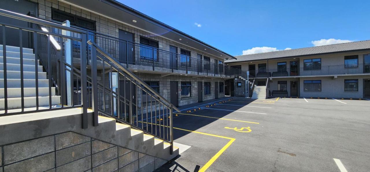 Auto Lodge Motel Hamilton Bagian luar foto