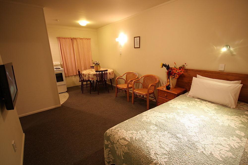 Auto Lodge Motel Hamilton Bagian luar foto