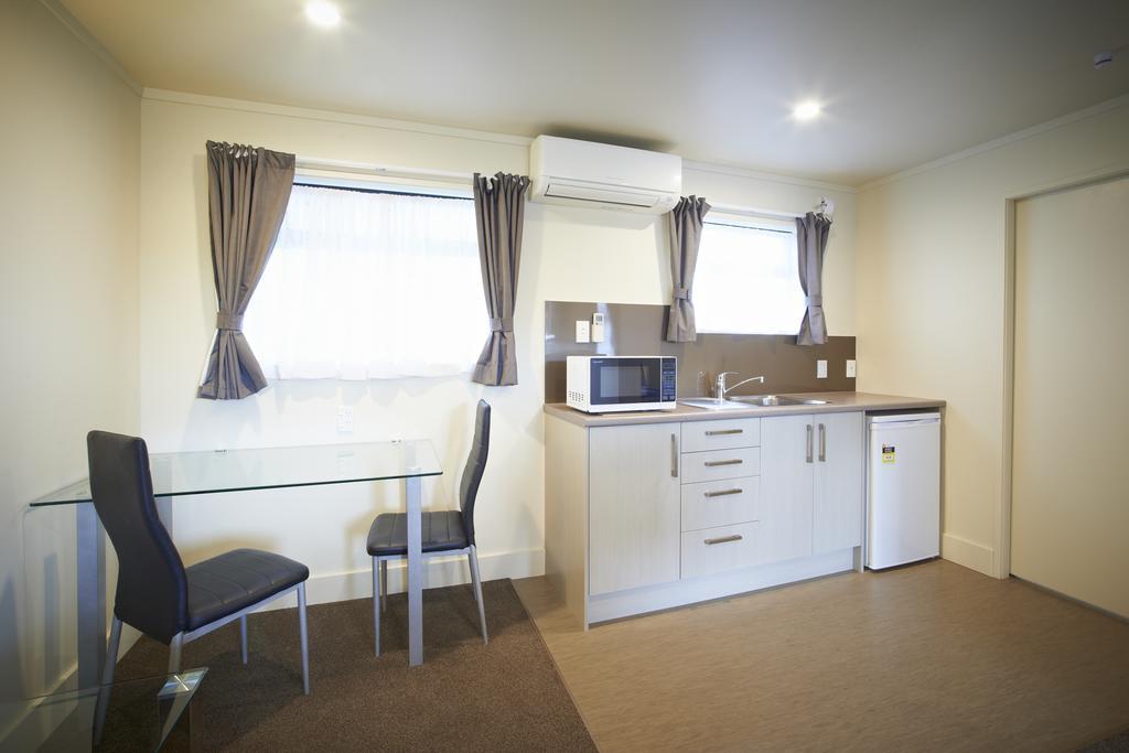 Auto Lodge Motel Hamilton Bagian luar foto