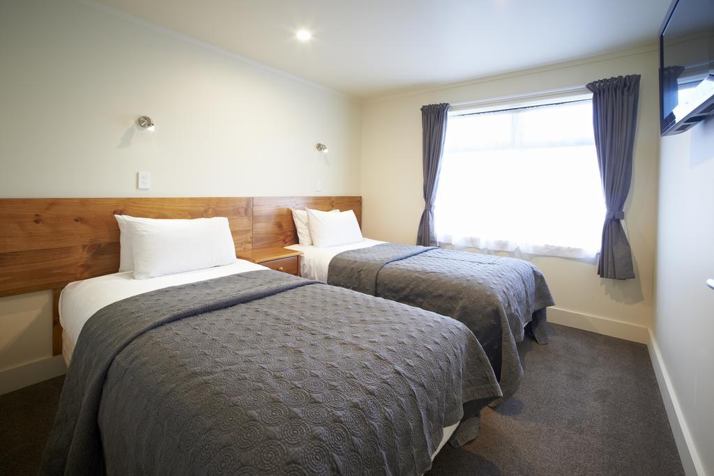 Auto Lodge Motel Hamilton Bagian luar foto