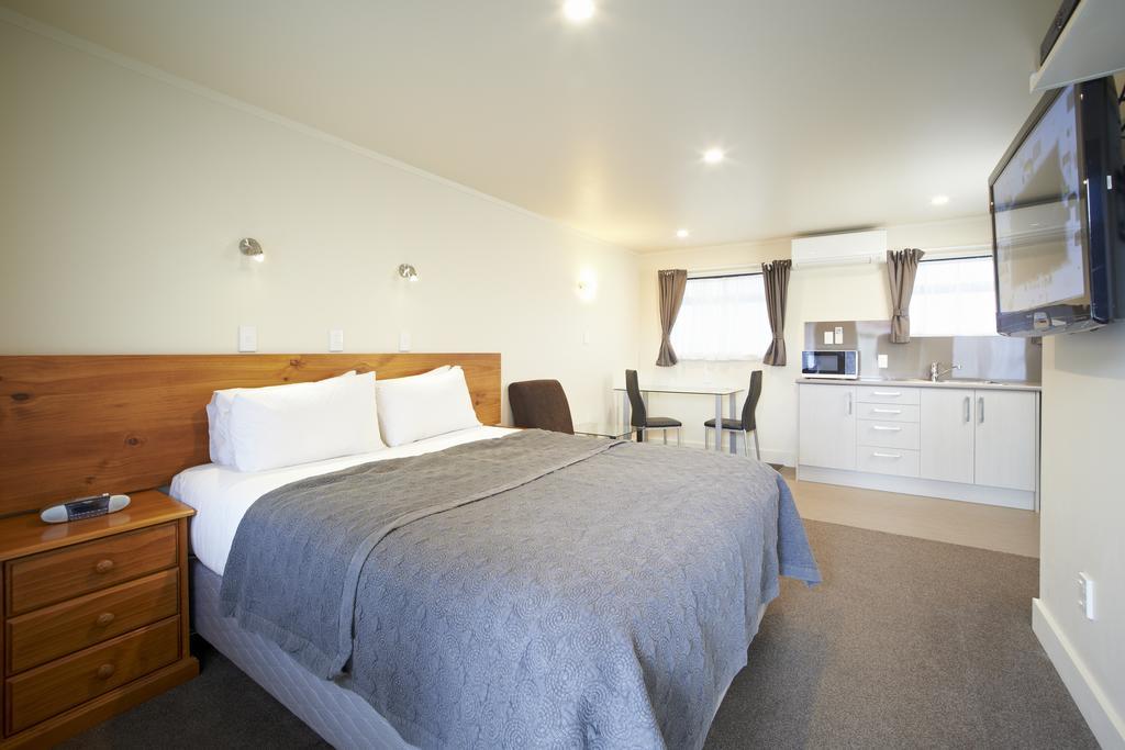 Auto Lodge Motel Hamilton Bagian luar foto