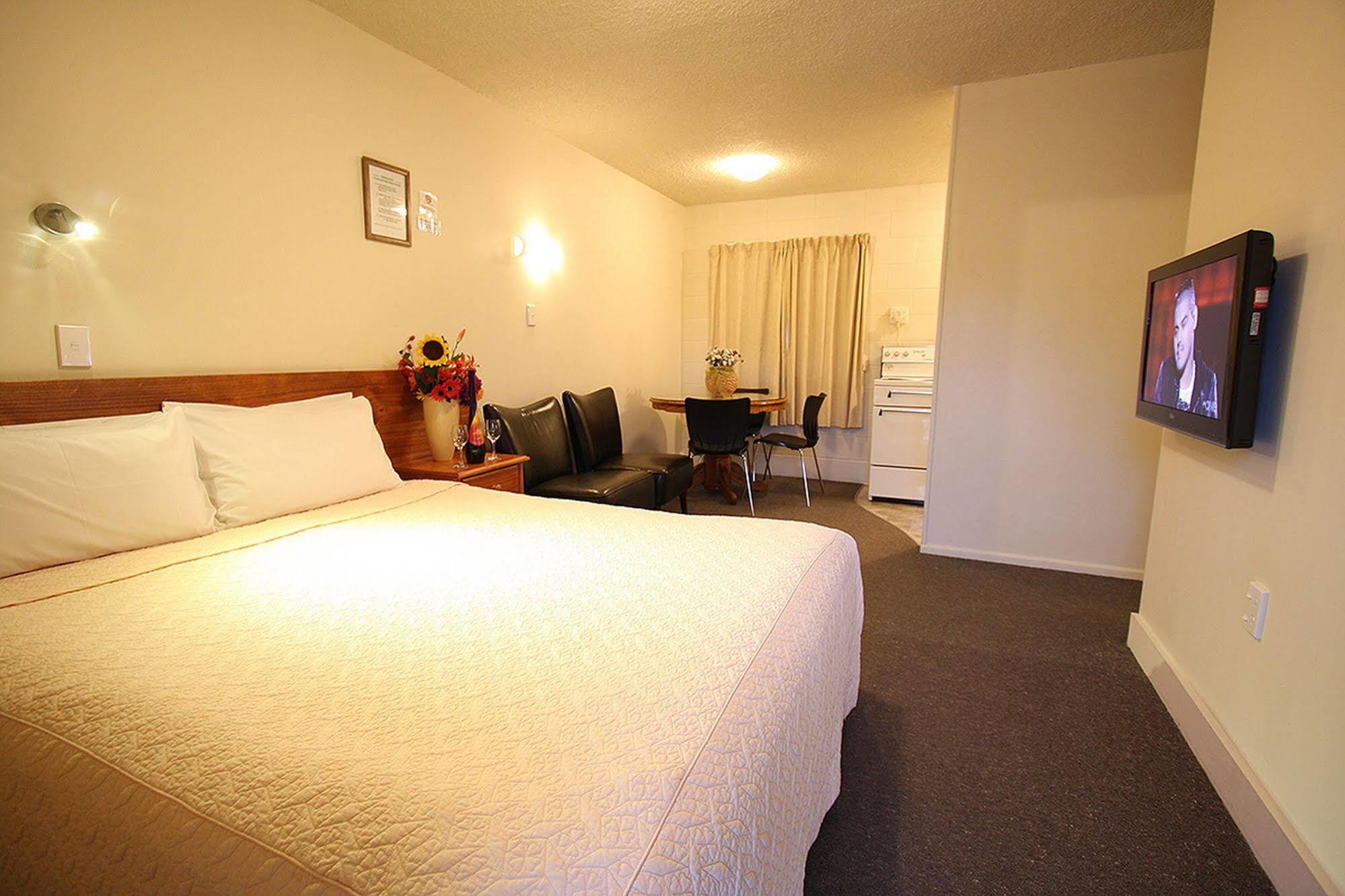 Auto Lodge Motel Hamilton Bagian luar foto