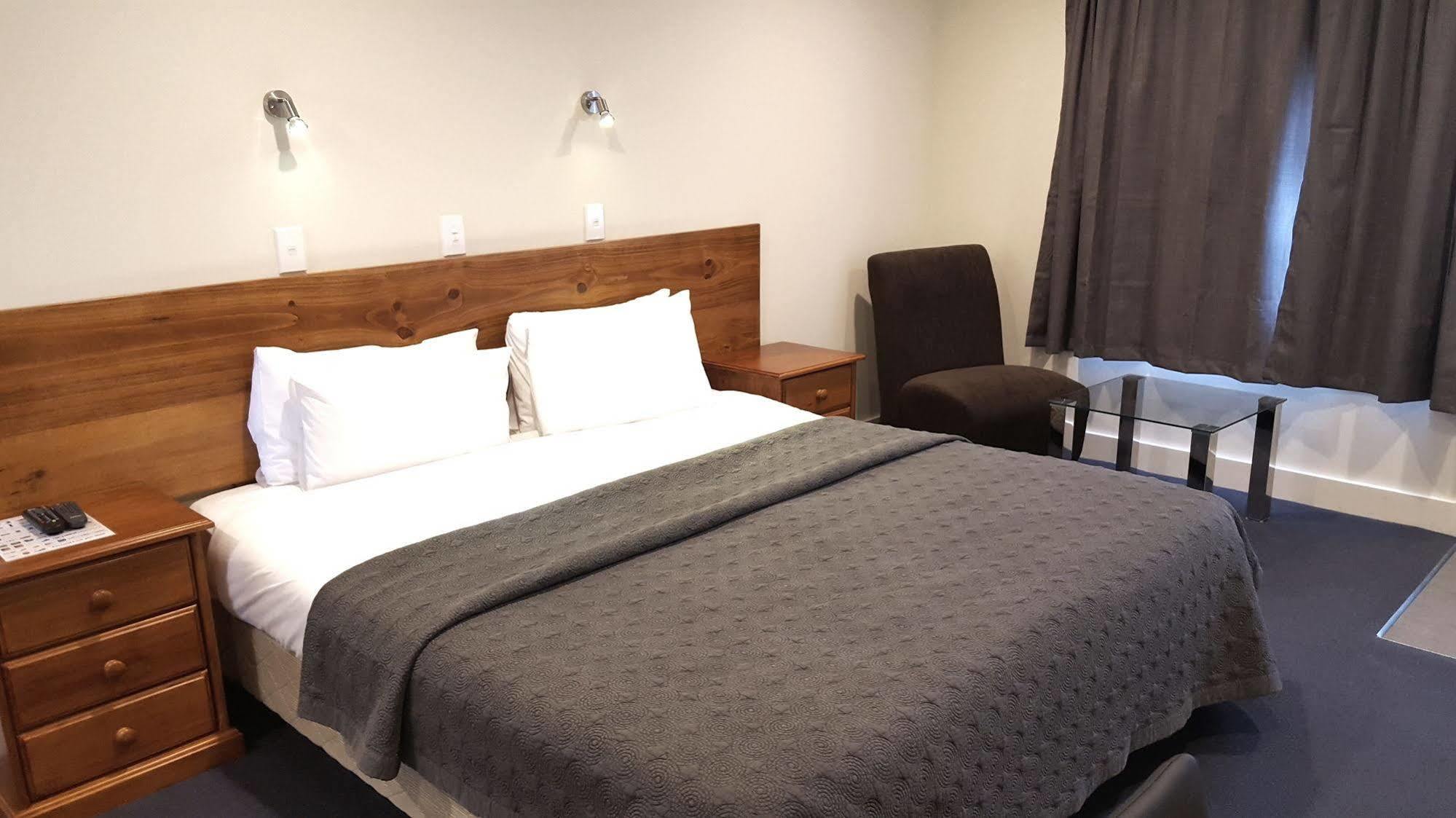 Auto Lodge Motel Hamilton Bagian luar foto